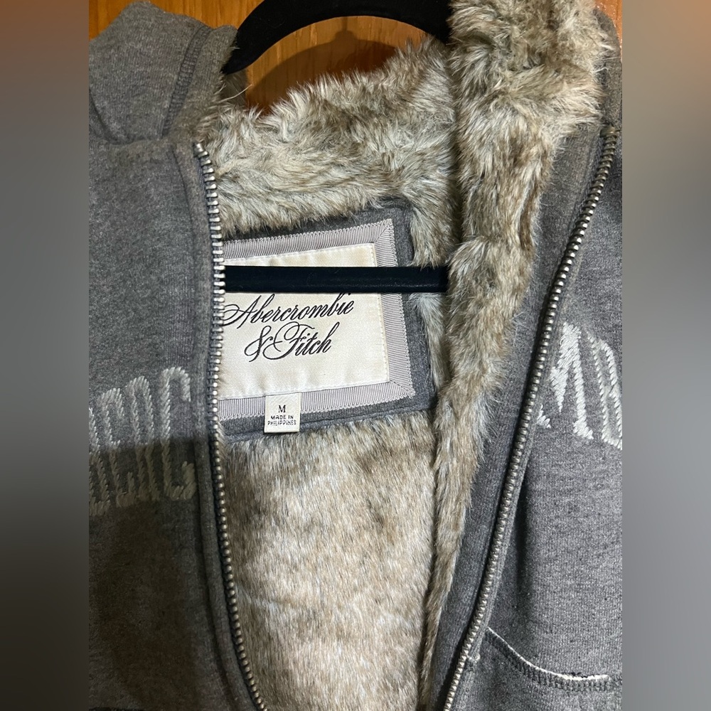Vintage Abercrombie & Fitch fur lined double zipper hoodie jacket - Picture 3 of 6